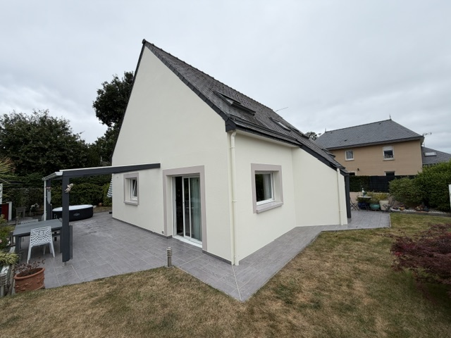 Ravelement maison – lebail peinture Ravalement complet d'une maison bicolore